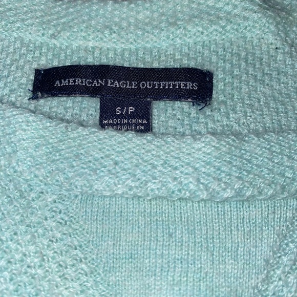 American Eagle sweater - Picture 2 of 2